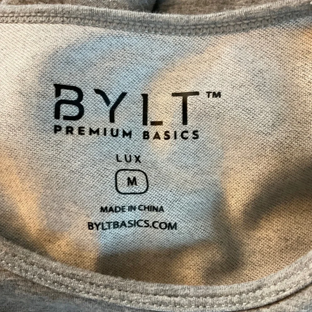 BYLT Premium Basics Lux Drop Cut Tee Mens M Grey Athletic Fit Short Sleeve Shirt